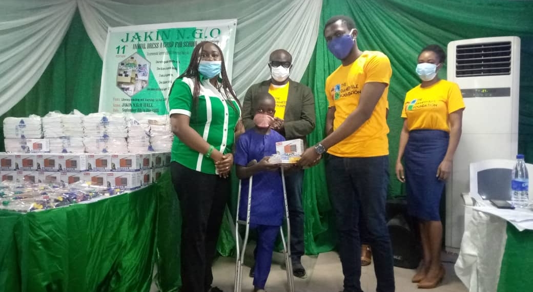 Lagos Based NGO Gifts Indigent Students Transistor Radio as Schools Prepare To Resume