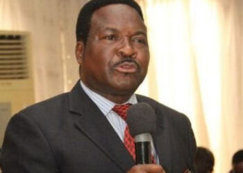 When a Tottering Government Twiddles Twitter