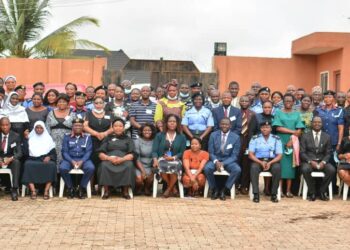 Mrs Aderonke Olutayo, UNICEF FGM Consultant and participants at the training