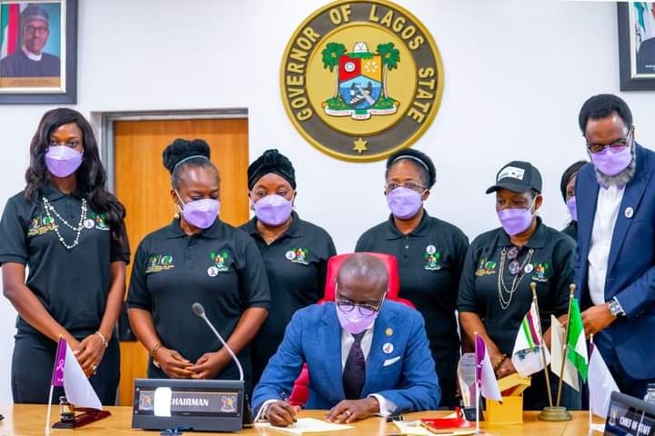 The Executive Governor of Lagos State, Babajide Sanwo-Olu, signing into law the establishment of the Domestic and Sexual Violence Agency, at the EXCO Chamber, Lagos House, Alausa, Ikeja, on Monday, September 20, 2021