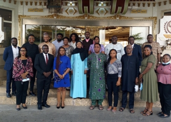 People in a group picture