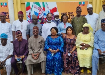 Senator Abiru Meets LASCOTA, Urges Artisans to Take Advantage of N300M Lagos East Business Loan