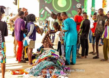 Adekunle Gifts Clothes, Household Items to Less Privilege