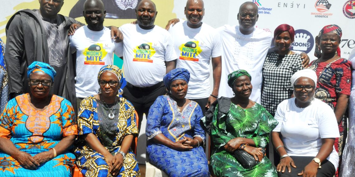 Foundation Awards Varsity Scholarship to Children of Late Police Officers