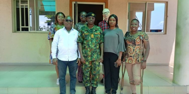 People with disabilities in a group picture