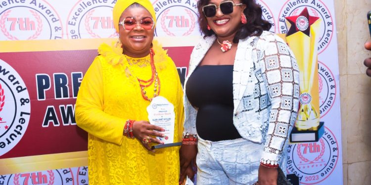 Olori Janet Afolabi receives award for supporting rural women with no interest loan