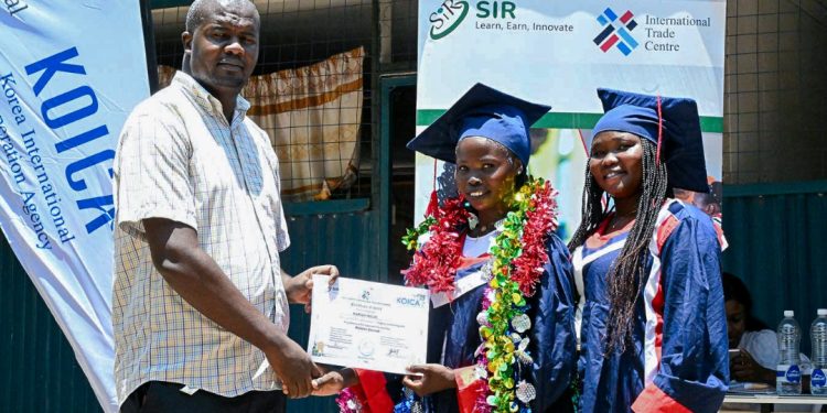 Digital skills fuel refugee women’s resilience in Kakuma