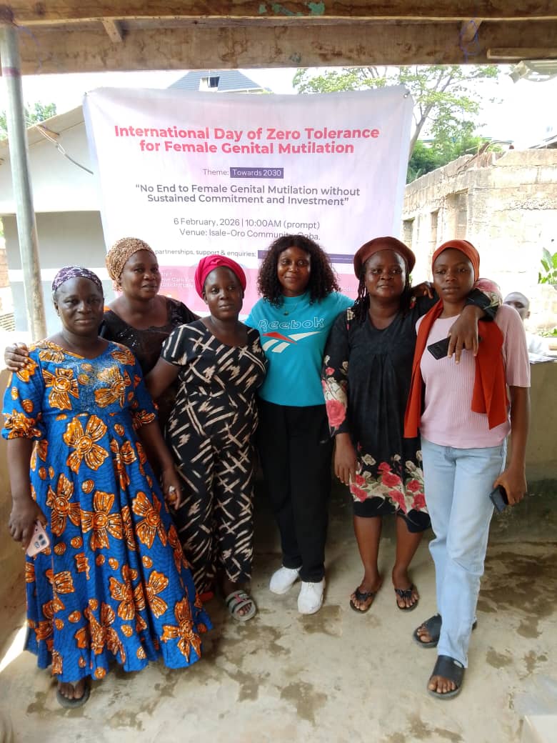 Rhoda Olorunfemi with some of the ambassadors at Isale-Oro Community, Ogba