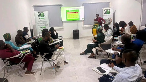 Nurudeen Salako, Programmes Officer, WSCIJ presenting findings and recommendations of the report