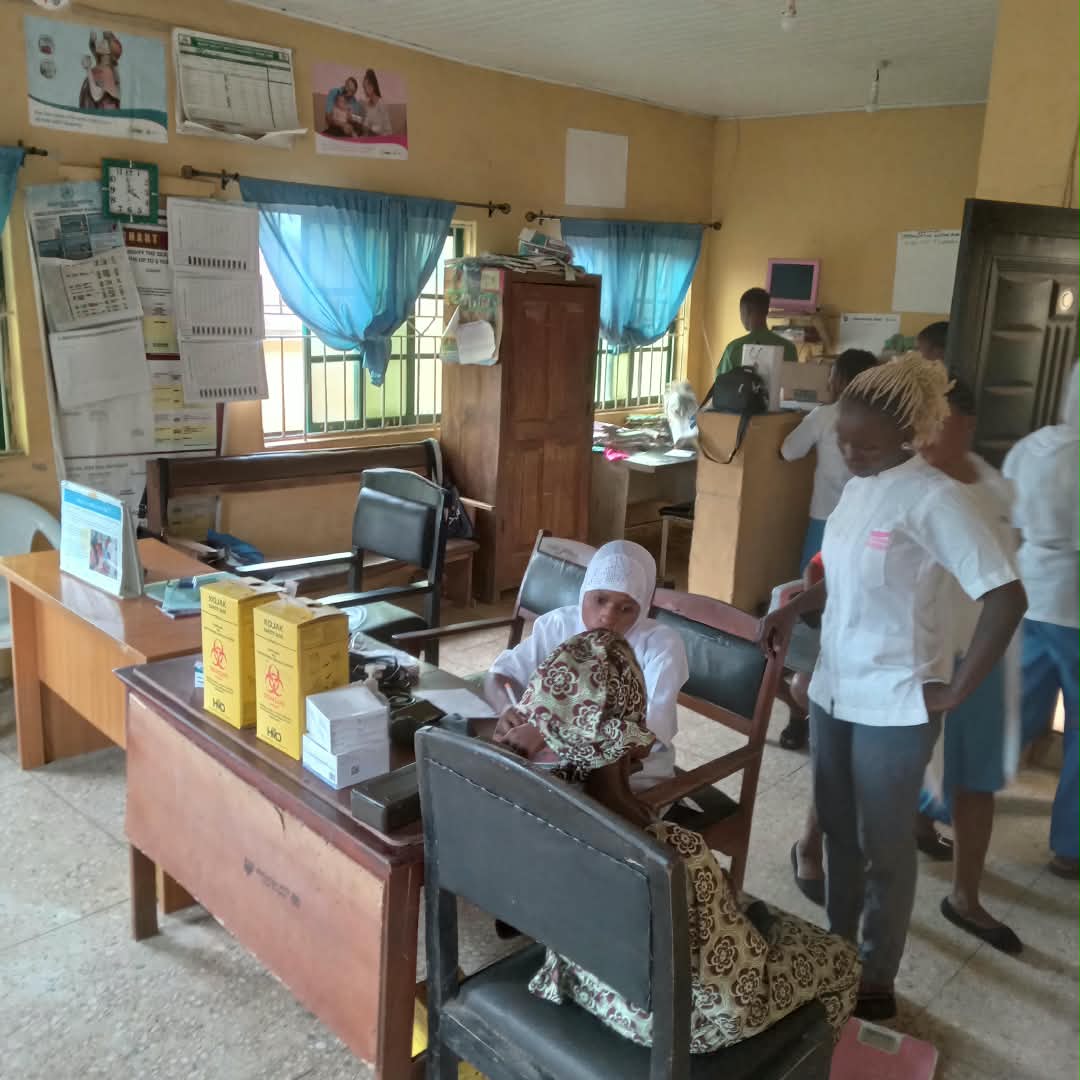 Staff working in Oke Elu PHC, Ayedaade LGA. The PHC can be identified as one of the functional and newly revitalised PHCs in Osun. Photo credit: Akinwale Akinrinade / Orodata